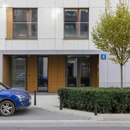 Apartment Praga Okrzei By The River By Renters